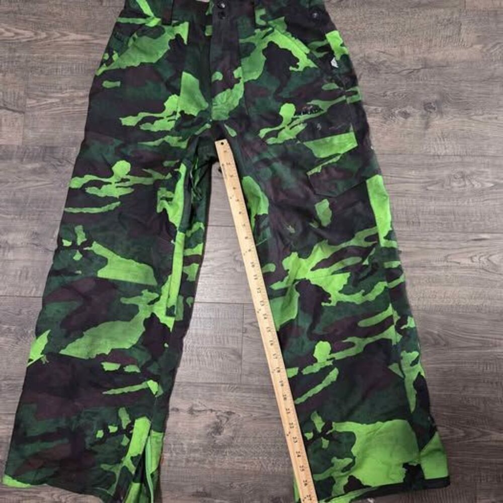 Armada Green Camo Ski Snowboard Pants - Men's Small